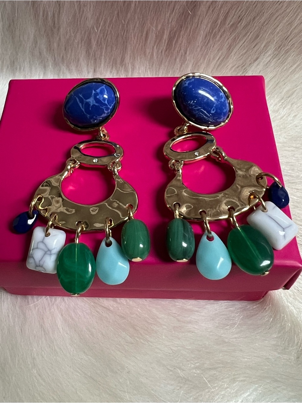 Beautiful Avon dangles - Picture 3 of 4